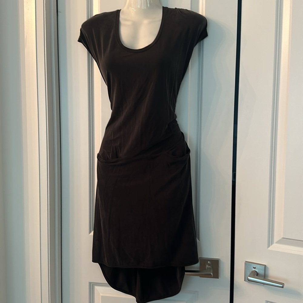 Gardel silk like dress, cap sleevee size small